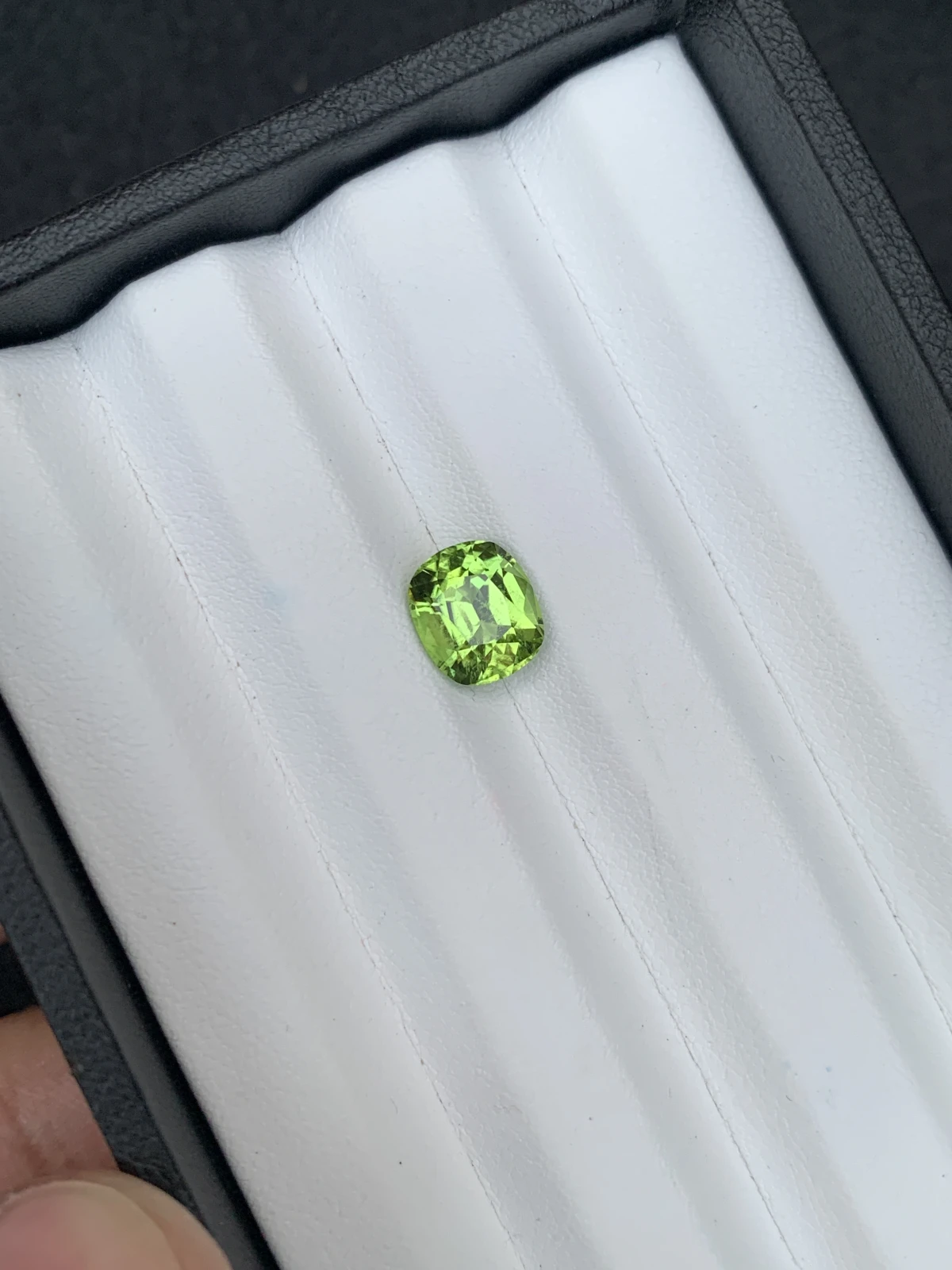3.11 ct Natural Mint Green Peridot Cushion Shape Loose Gemstone from Supat Valley Pakistan — view 3