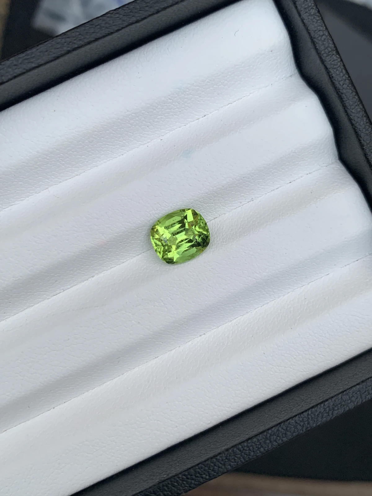 3.11 ct Natural Mint Green Peridot Cushion Shape Loose Gemstone from Supat Valley Pakistan — view 8