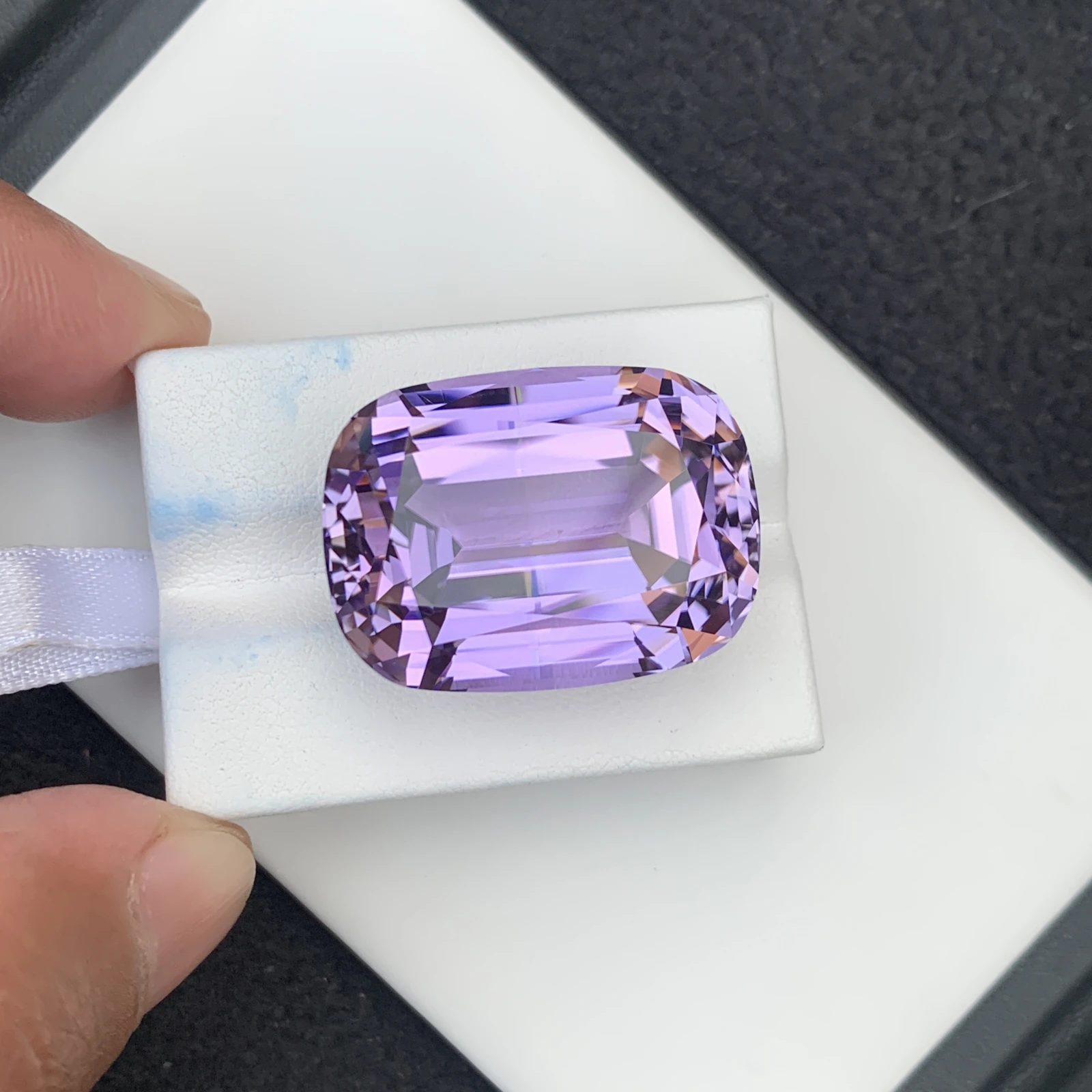 95.24 carat Unheated Natural Purple Kunizte Cushion Shape Loose Gemstone from Afghanisan — view 4