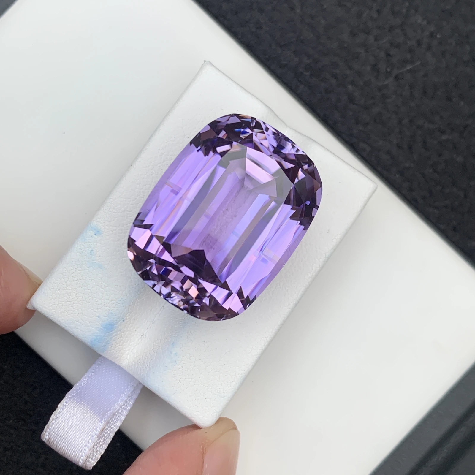 95.24 carat Unheated Natural Purple Kunizte Cushion Shape Loose Gemstone from Afghanisan — view 6