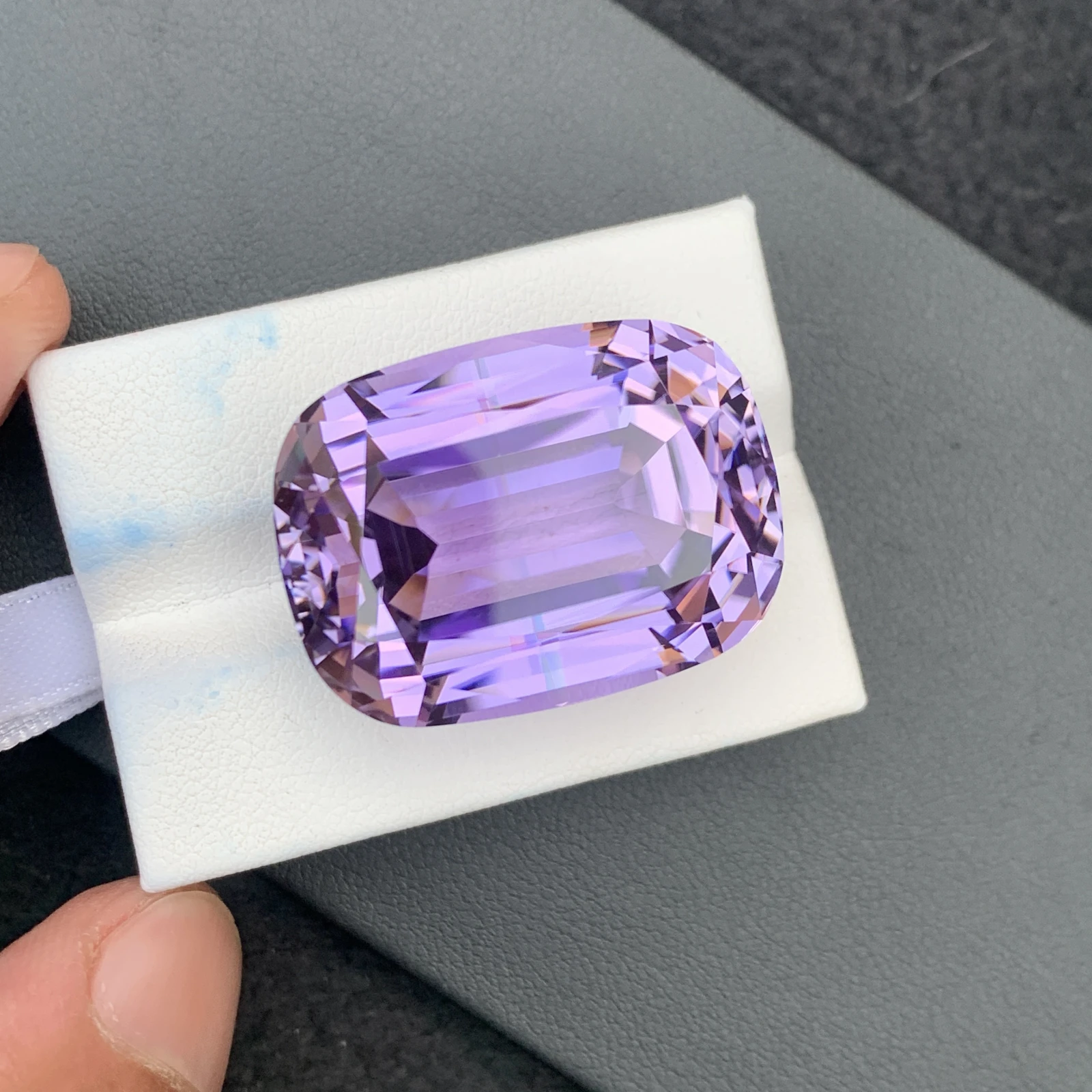 95.24 carat Unheated Natural Purple Kunizte Cushion Shape Loose Gemstone from Afghanisan — view 9