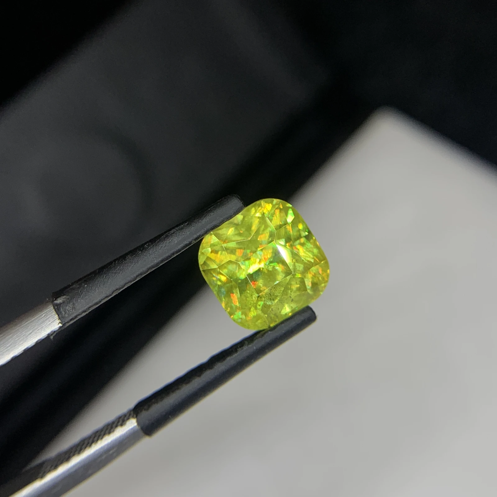 2.60 carat Natural Green Sphene Cushion Shape Faceted Loose Gemstone — view 4