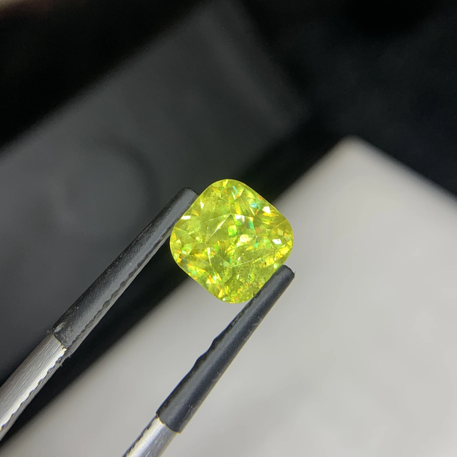 2.60 carat Natural Green Sphene Cushion Shape Faceted Loose Gemstone — view 9