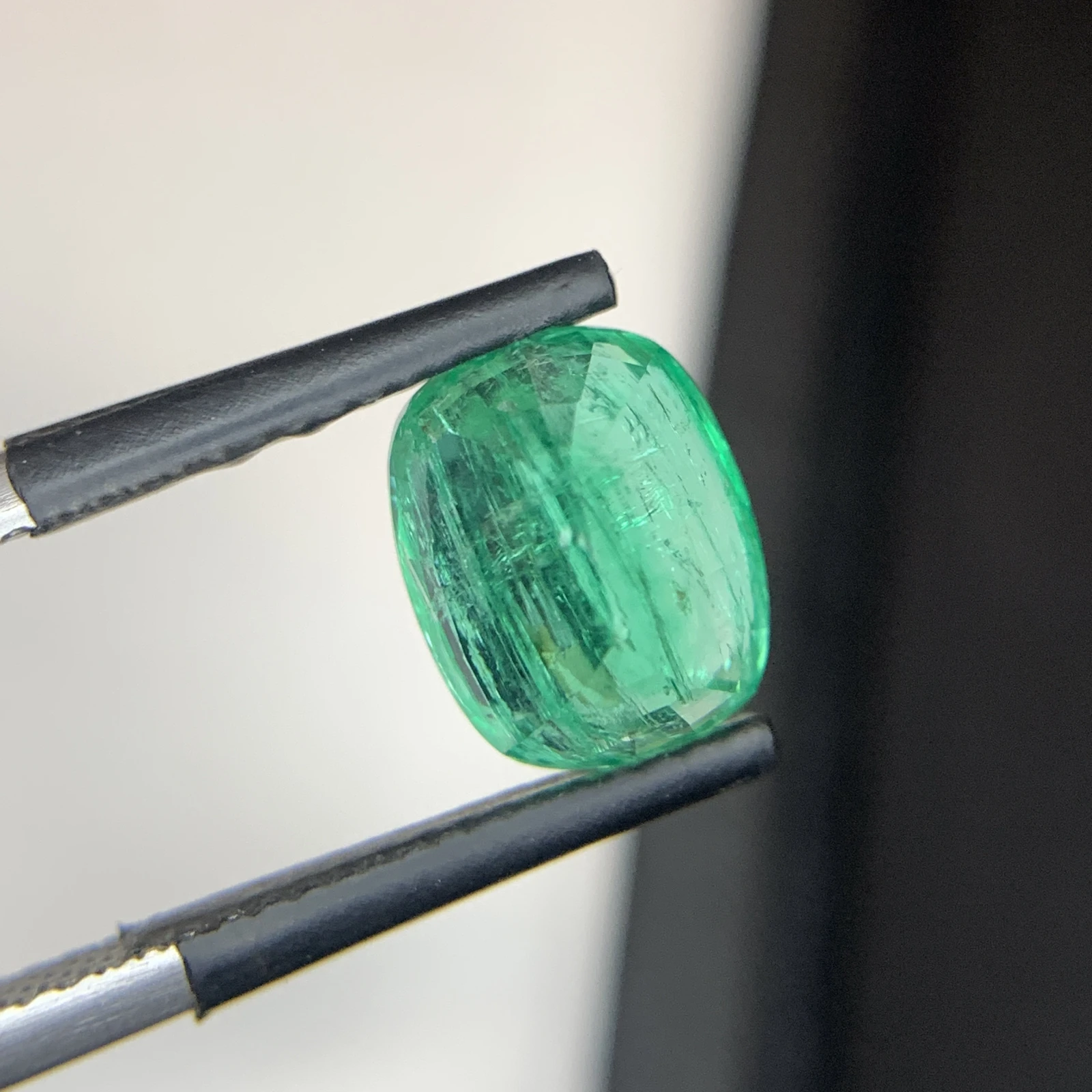 Natural Green Emerald 3.23 Carat Cushion Shape Faceted Loose Gemstone — view 6