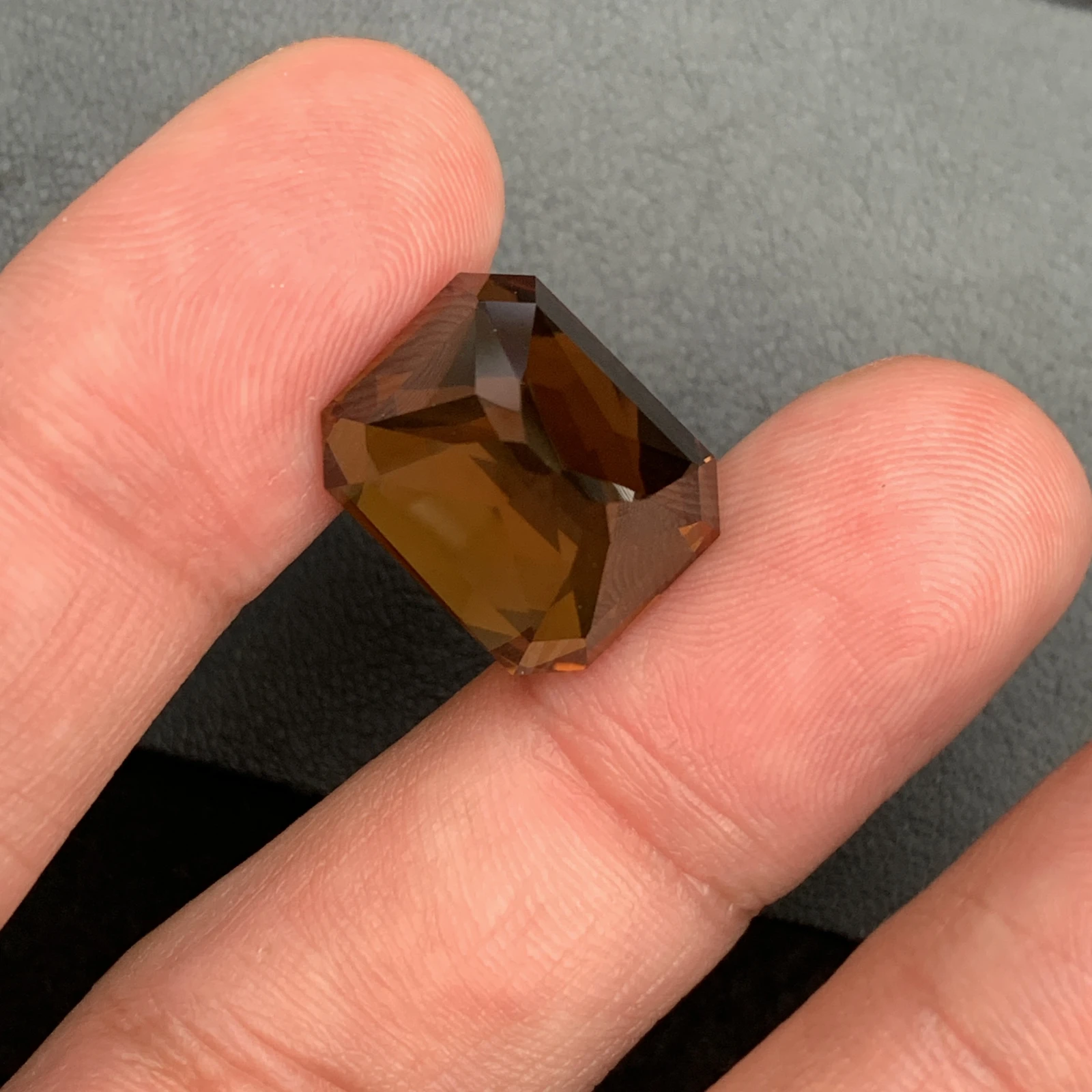 Natural Citrine 21.30 Carats Amber Tone Display Healing Crystal Gemstone For Statement Jewelry — view 4