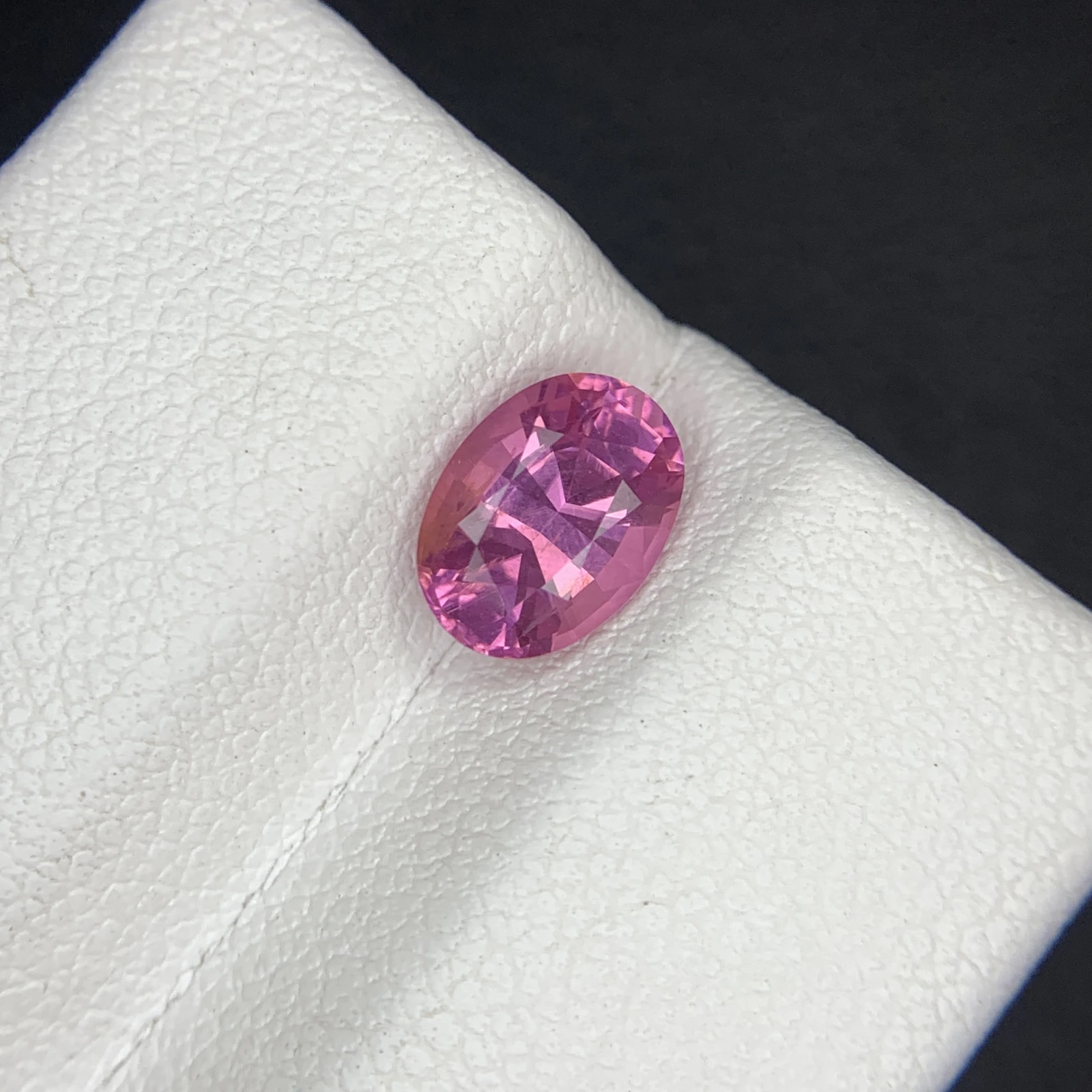 Natural Mahenge Pink Spinel 1.61 Carat Faceted Oval Shape Loose Gemstone — view 12