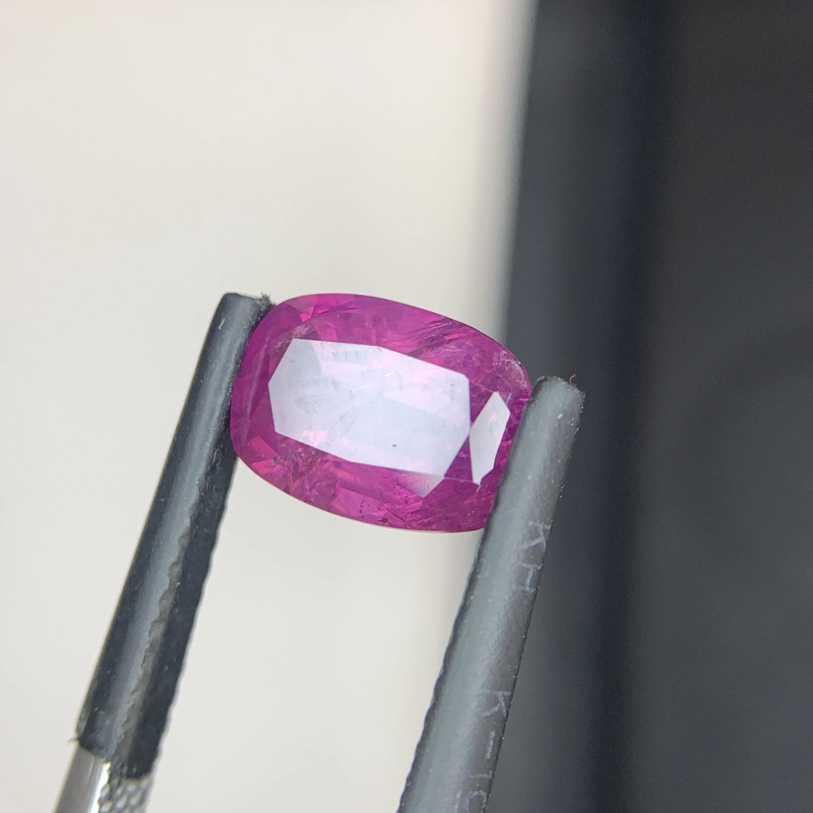 Natural Kashmir Sapphire 2.40 Carat Cushion Shape Faceted Loose Gemstone — view 3