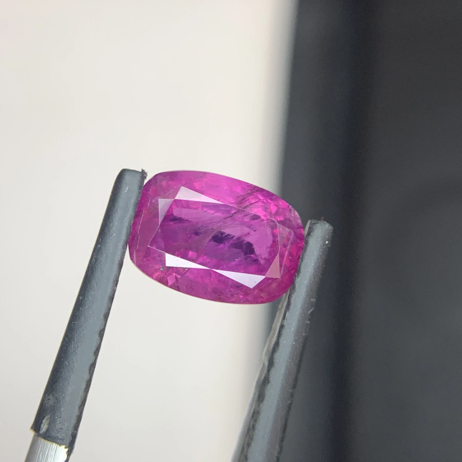 Natural Kashmir Sapphire 2.40 Carat Cushion Shape Faceted Loose Gemstone — view 4