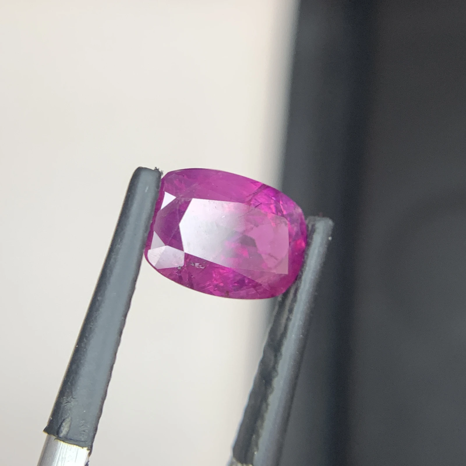 Natural Kashmir Sapphire 2.40 Carat Cushion Shape Faceted Loose Gemstone — view 5
