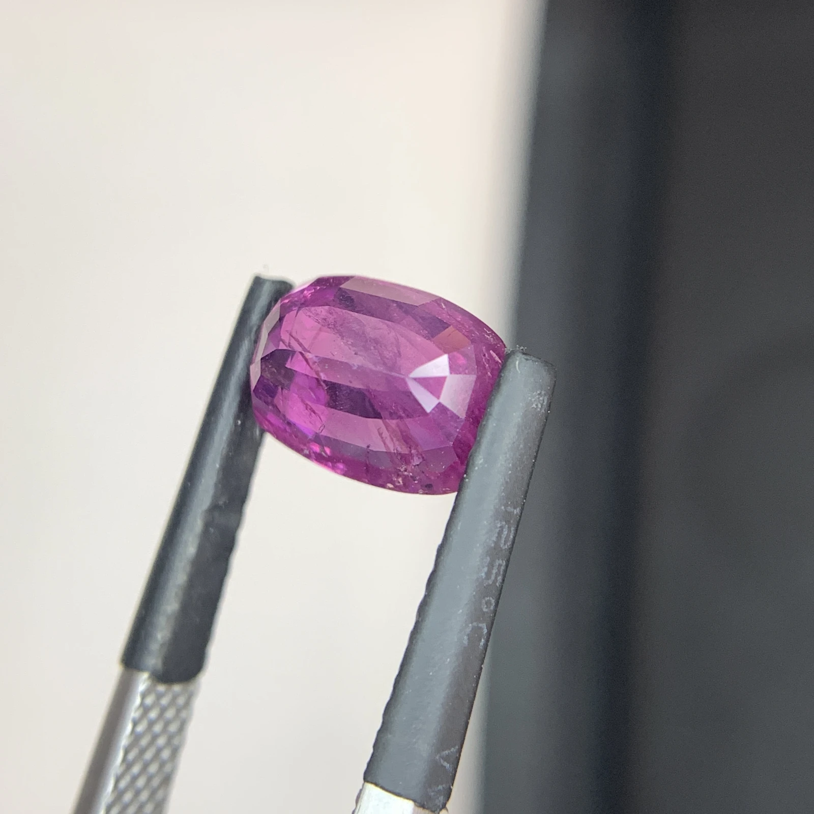 Natural Kashmir Sapphire 2.40 Carat Cushion Shape Faceted Loose Gemstone — view 7