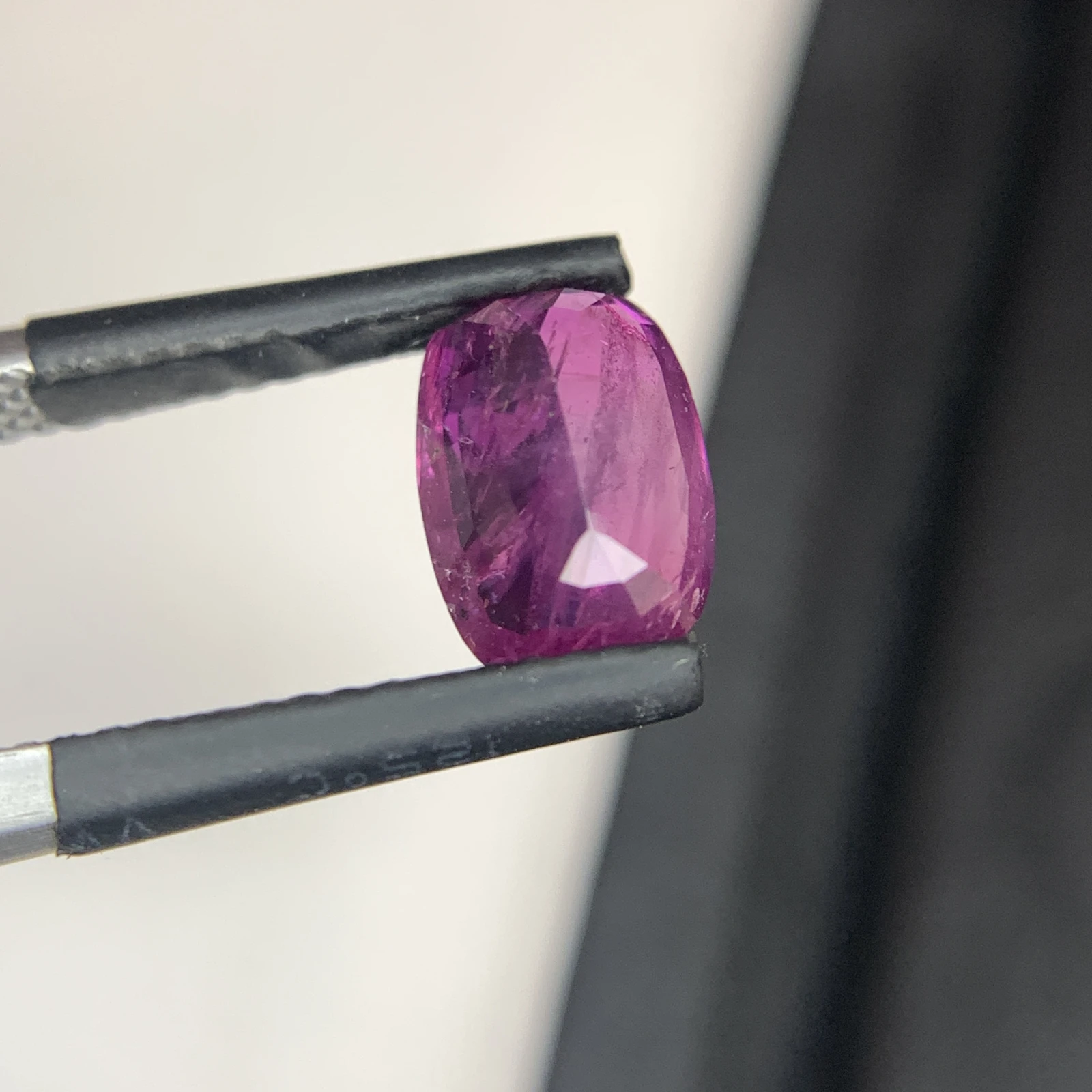 Natural Kashmir Sapphire 2.40 Carat Cushion Shape Faceted Loose Gemstone — view 12