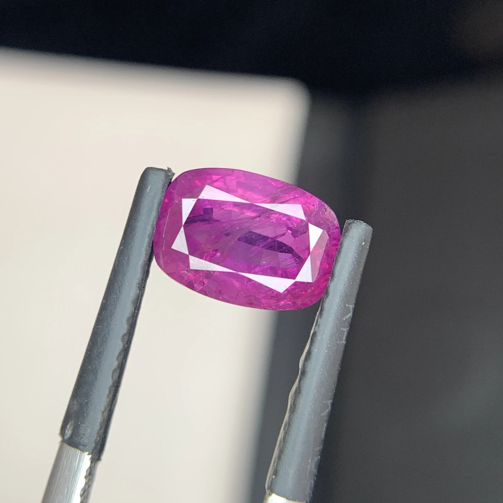 Natural Kashmir Sapphire 2.40 Carat Cushion Shape Faceted Loose Gemstone — view 14