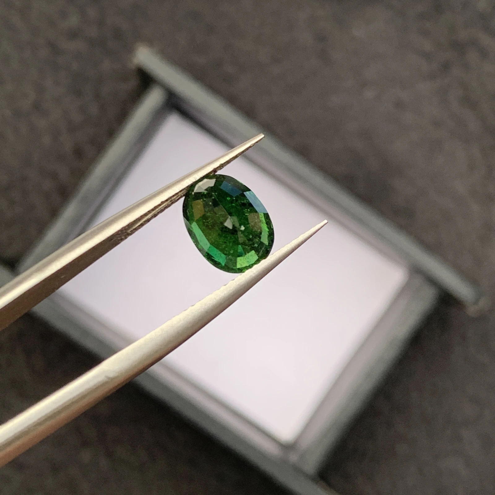 Natural Tsavorite Garnet 2.09 carat, Vivid Green Gemstone For Fine Jewelry Making — view 10