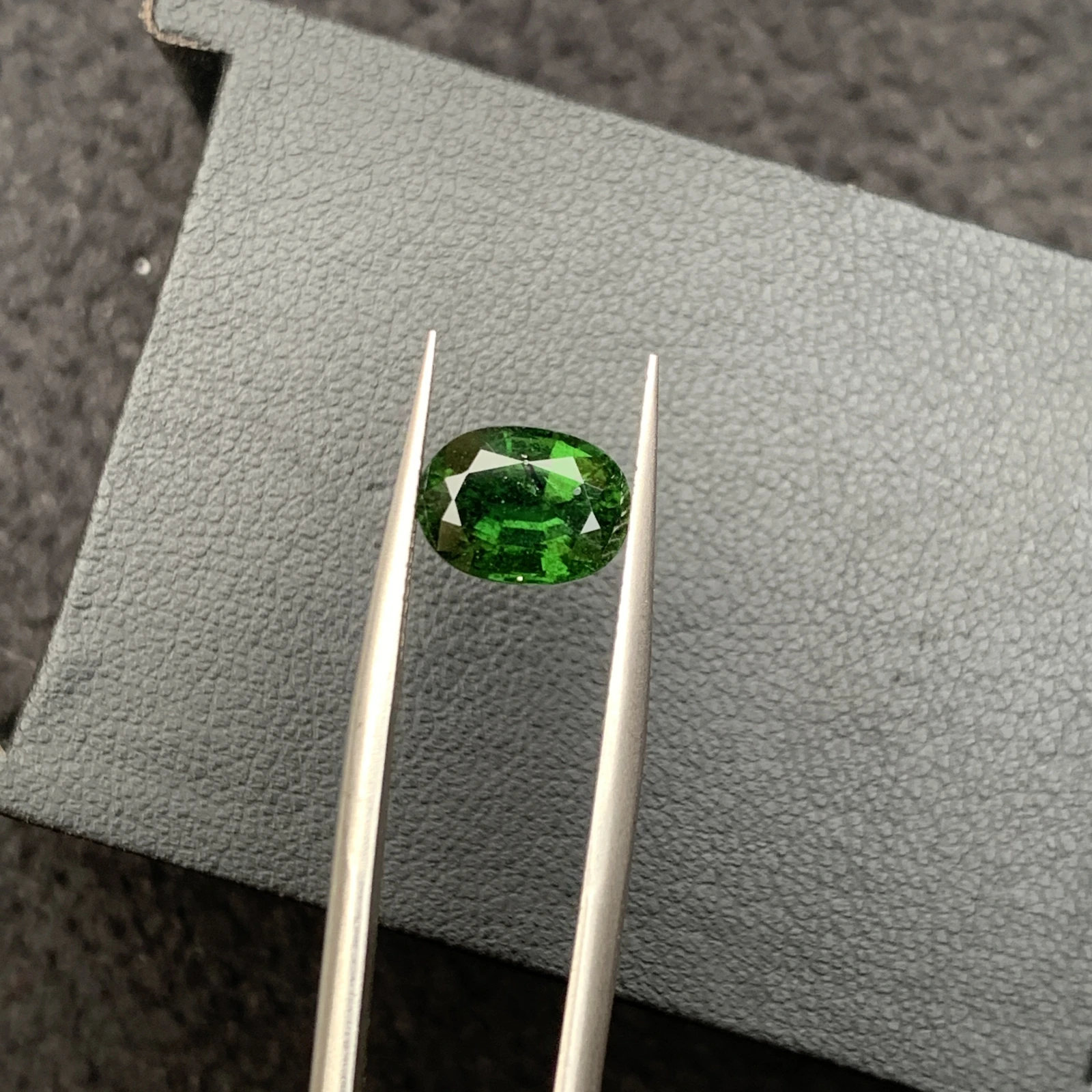 Natural Tsavorite Garnet 2.09 carat, Vivid Green Gemstone For Fine Jewelry Making — view 12