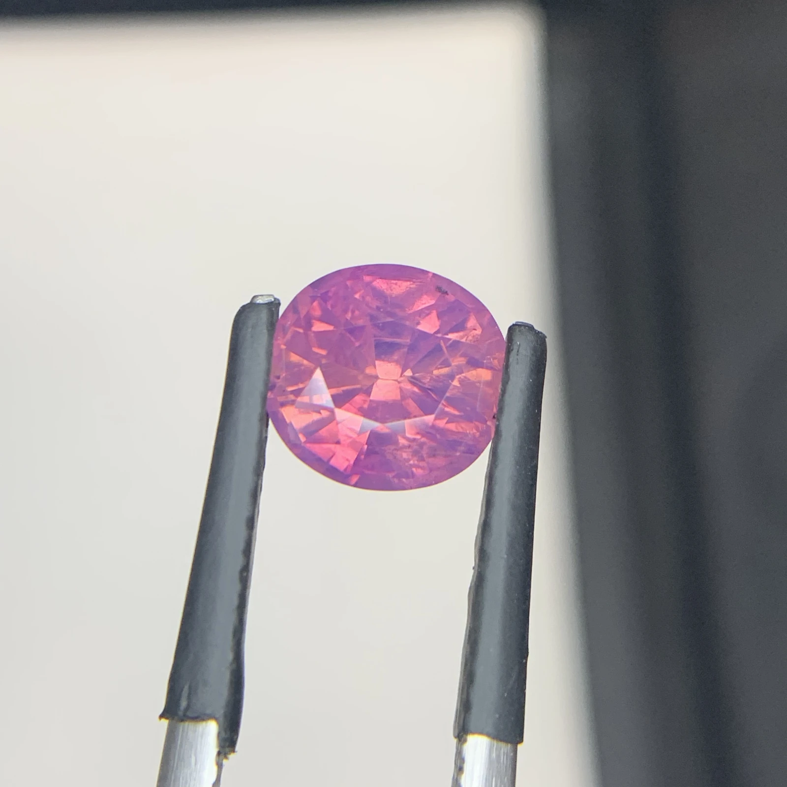 Natural Kashmir Sapphire 2.70 Carat, Faceted Oval Shape Loose Gemstone — view 2