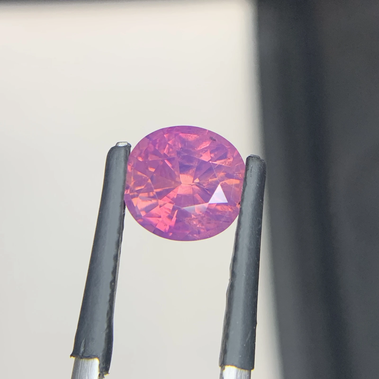 Natural Kashmir Sapphire 2.70 Carat, Faceted Oval Shape Loose Gemstone — view 6