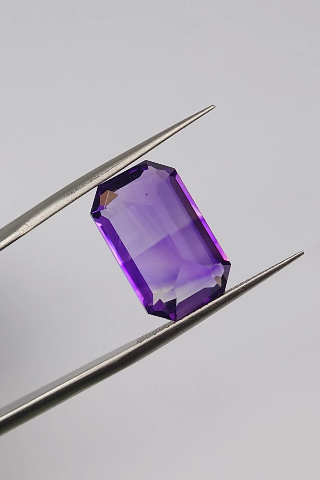 8.12 ct Natural Amethyst Emerald Cut loose Gemstone From Nigeria — view 2