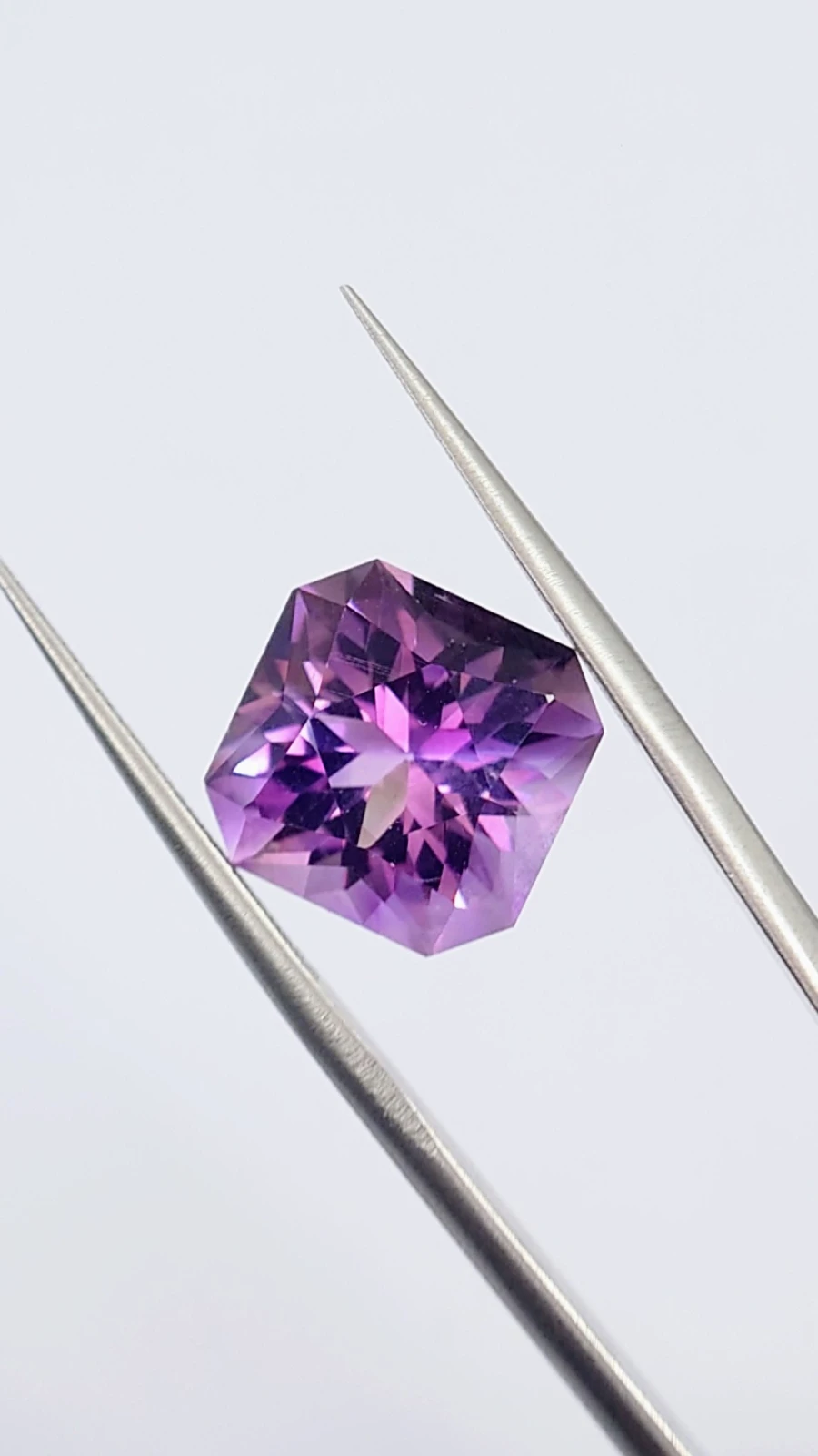 7 ct Natural Amethyst Square Barion Cut From Nigeria — view 4