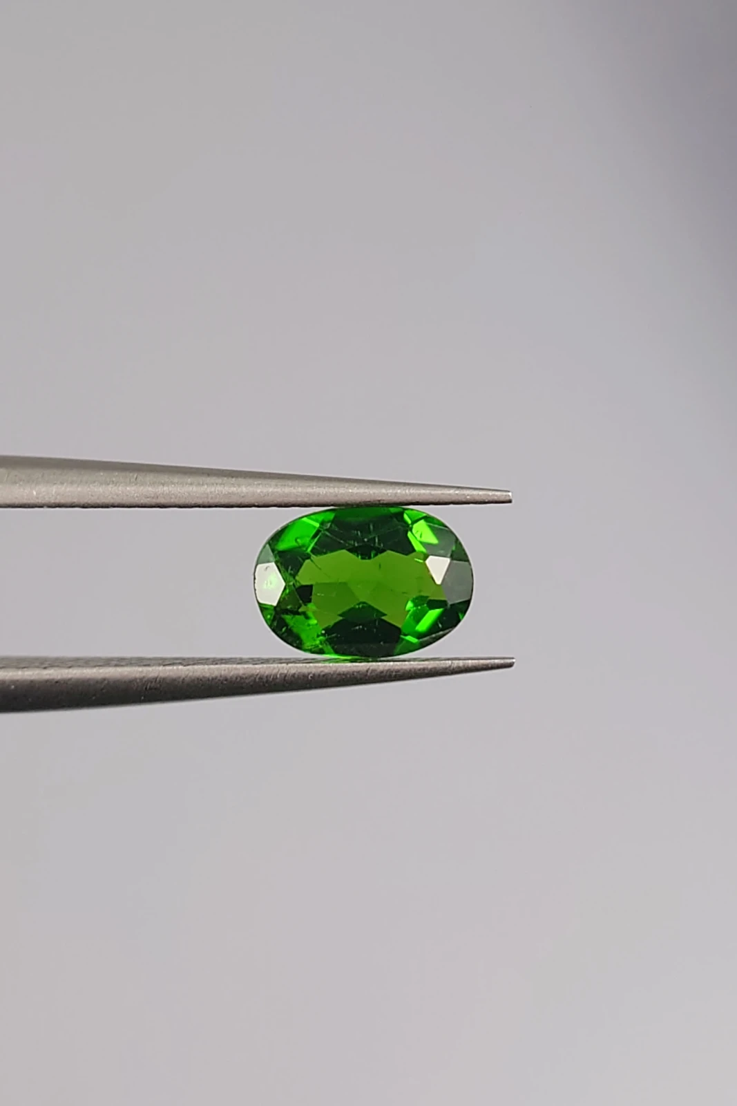 0.76ct Natural Oval Cut Chrome Diopside from Pakistan — view 4