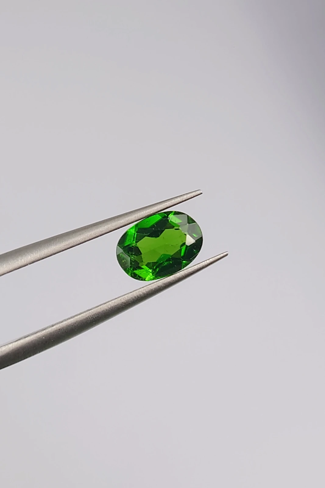 0.76ct Natural Oval Cut Chrome Diopside from Pakistan — view 5