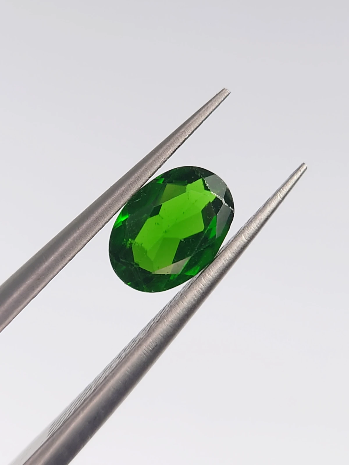 0.73ct Natural Oval Cut Chrome Diopside From Pakistan — view 1