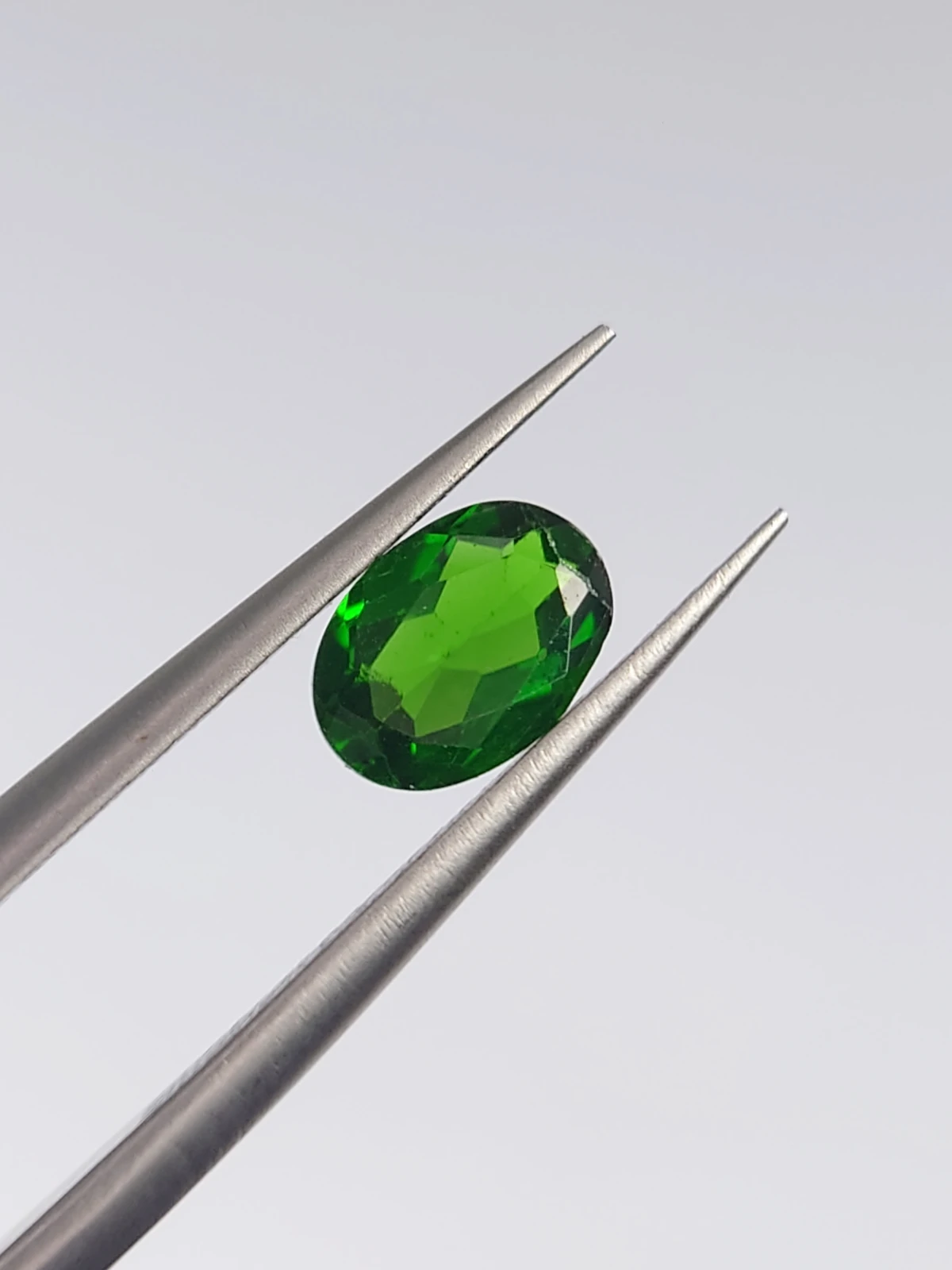 0.73ct Natural Oval Cut Chrome Diopside From Pakistan — view 3