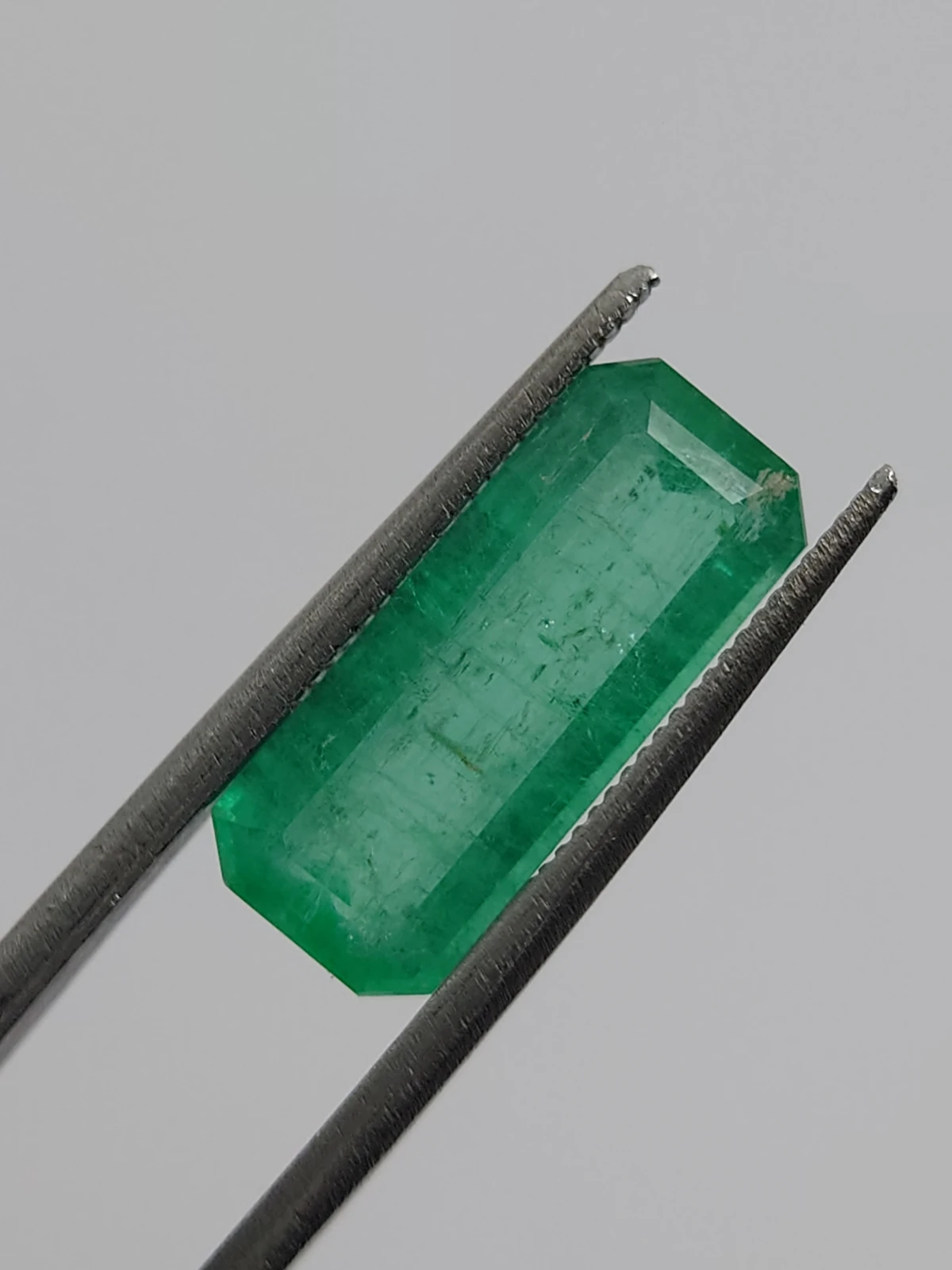 3.85ct Natural Emerald Loose Gemstone From Panjshir Afghanistan — view 1