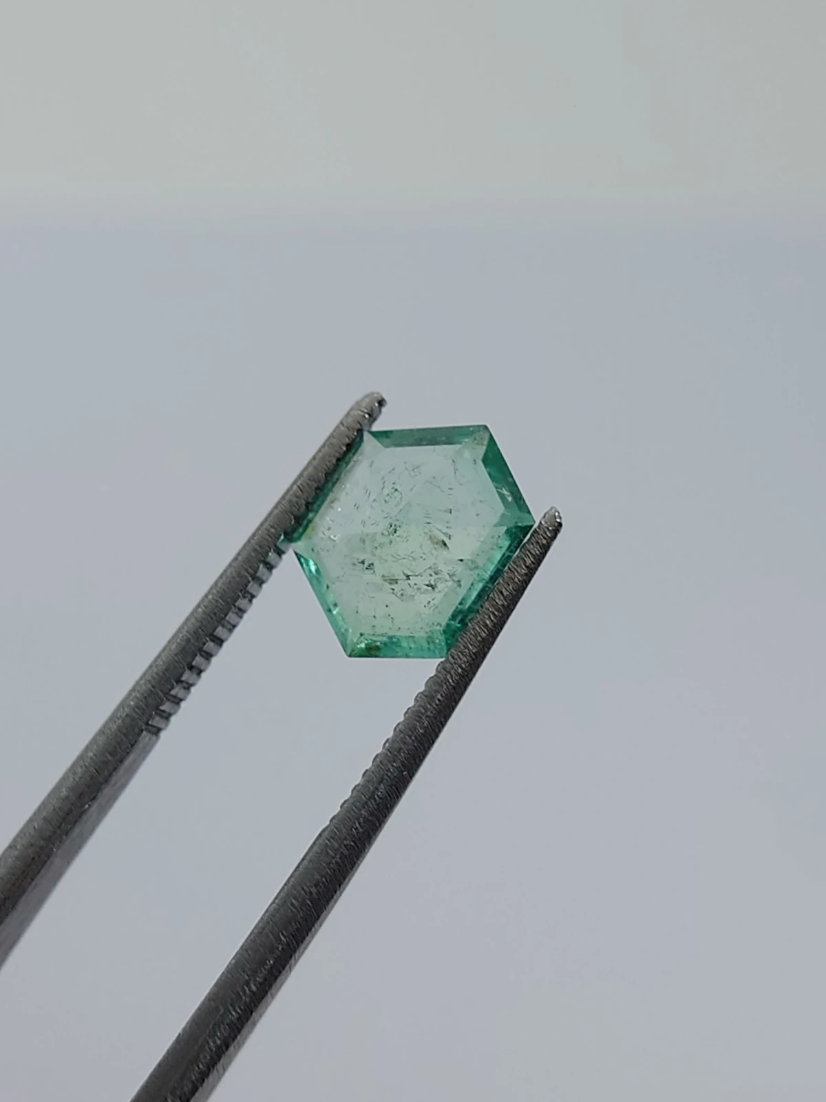 1.28ct Natural Emerald Fancy Hexagon cut From Panjshir Afghanistan — view 2