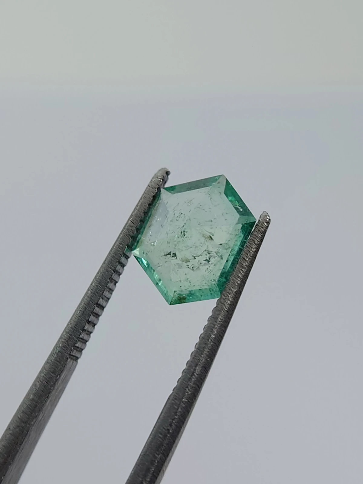 1.28ct Natural Emerald Fancy Hexagon cut From Panjshir Afghanistan — view 4