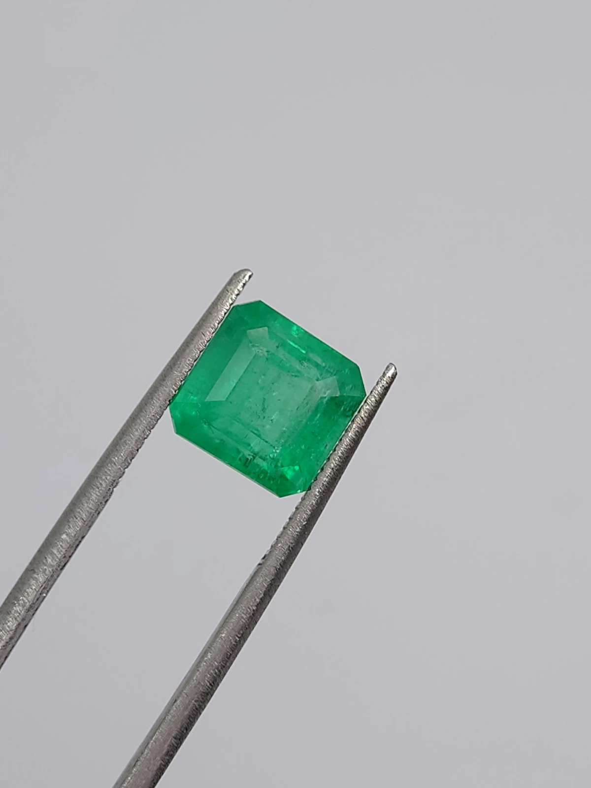 3.8ct Natural Emerald From Panjshir Valley Afghanistan — view 4