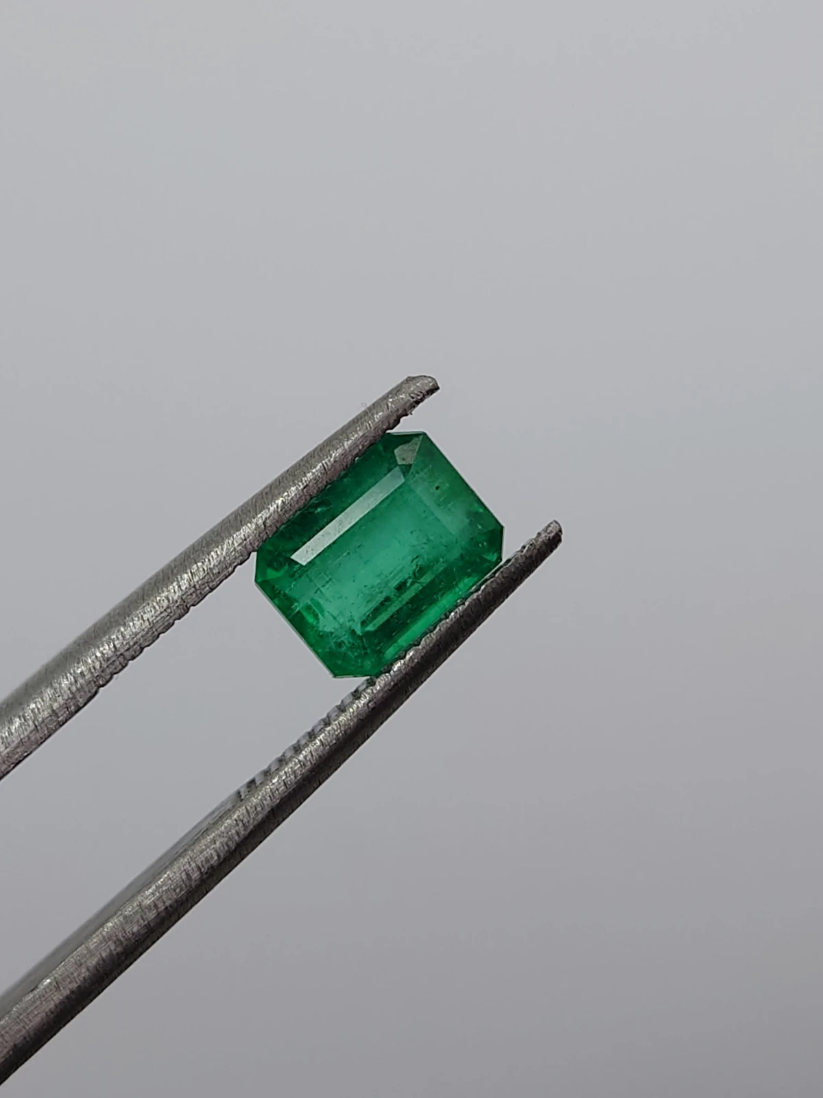 1.5ct Natural Emerald From Panjshir Valley Afghanistan — view 3
