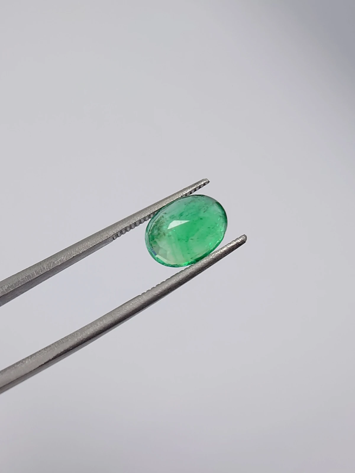 2.6ct Natural Emerald From Panjshir  Valley Afghanistan — view 2
