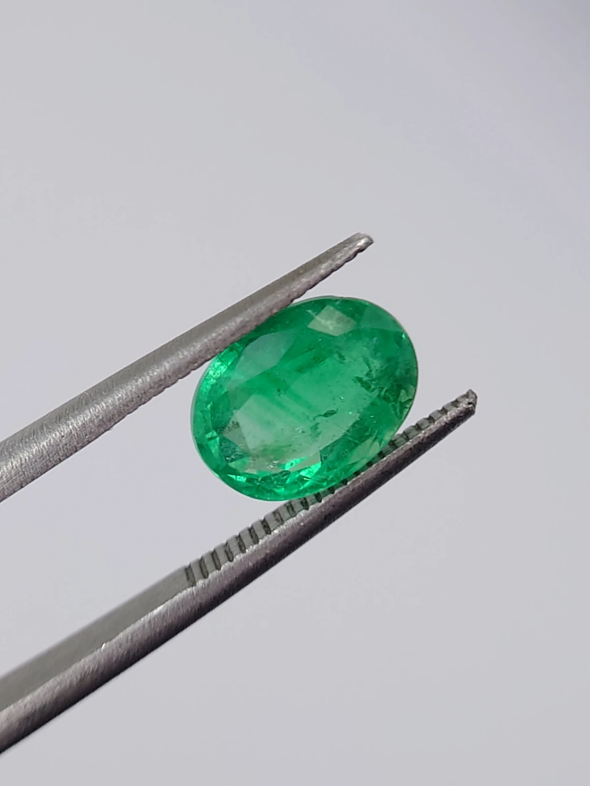 2.6ct Natural Emerald From Panjshir  Valley Afghanistan — view 6
