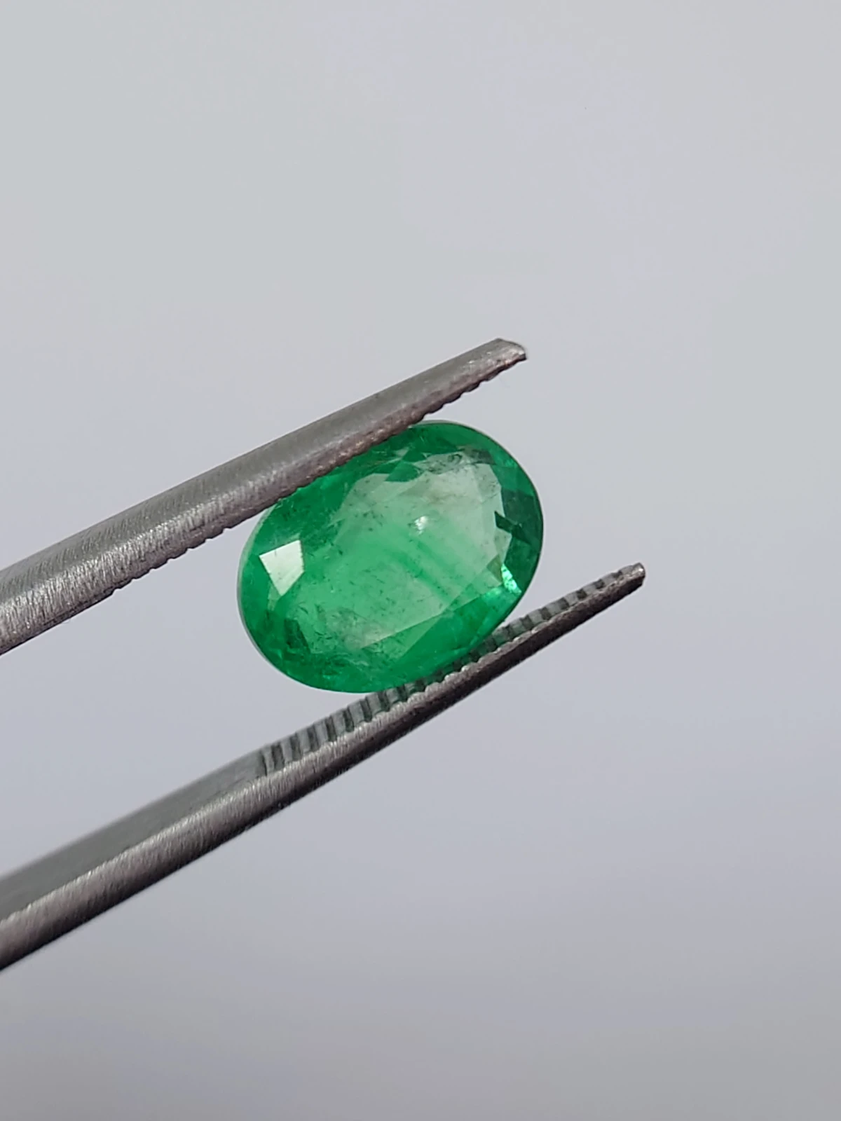 2.6ct Natural Emerald From Panjshir  Valley Afghanistan — view 7