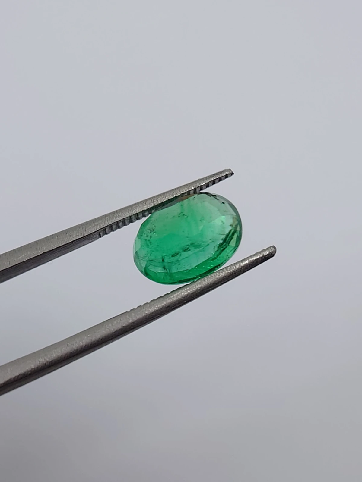 2.6ct Natural Emerald From Panjshir  Valley Afghanistan — view 8