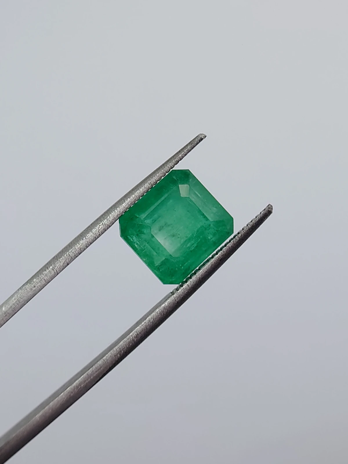 5.71ct Natural Emerald From Panjshir Valley Afghanistan — view 1