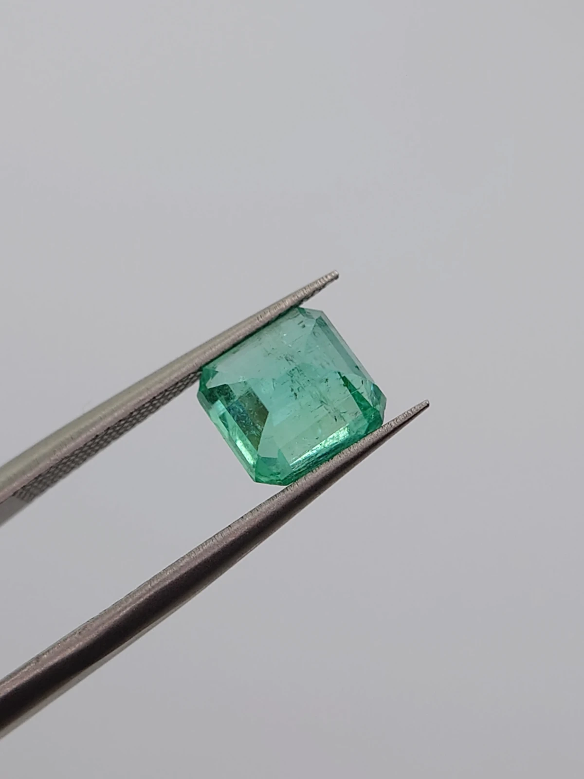 2.37ct Natural Emerald From Panjshir Valley Afghanistan — view 2