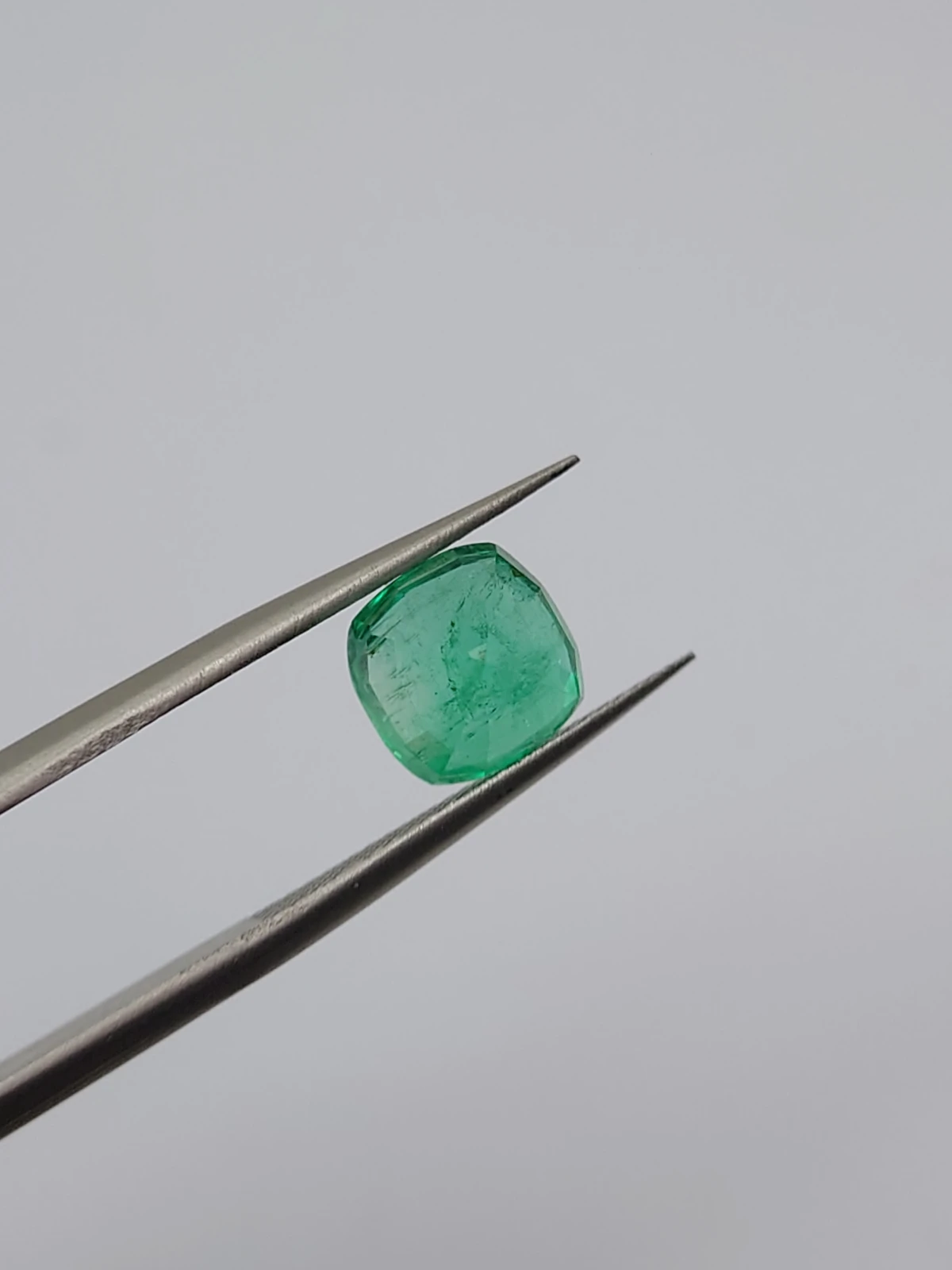 2.35ct Natural Emerald From Panjshir Valley Afghanistan — view 3