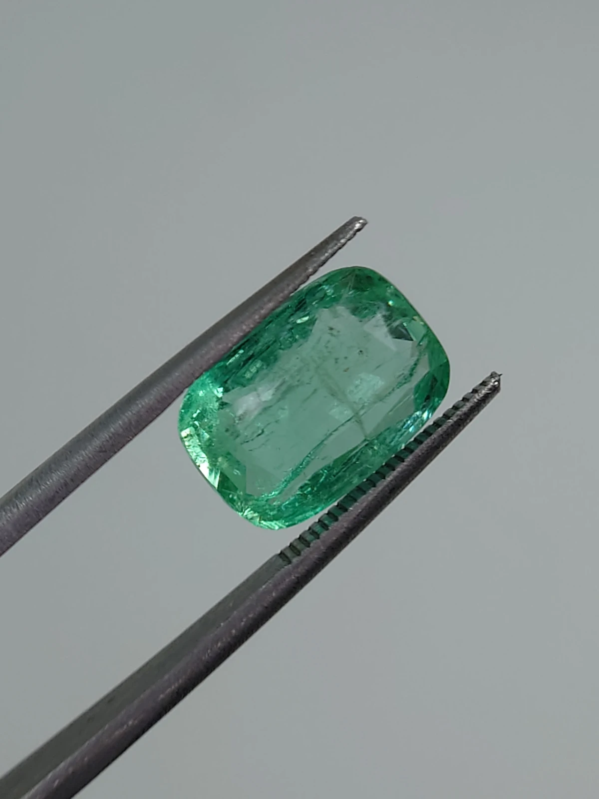 5.4ct Natural Emerald From Panjshir Valley Afghanistan — view 7