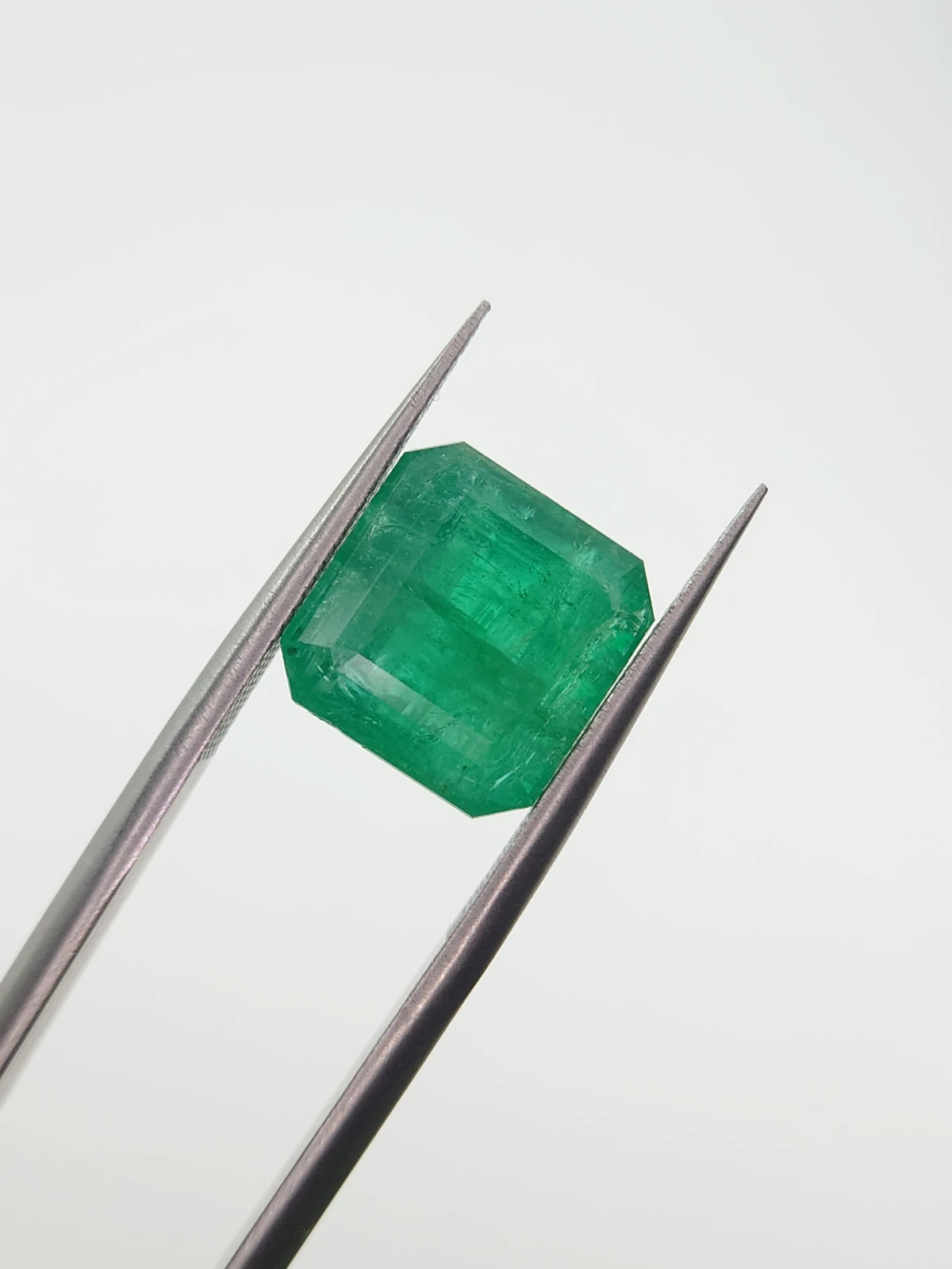 5.75ct Natural Emerald From Panjshir Valley Afghanistan — view 1