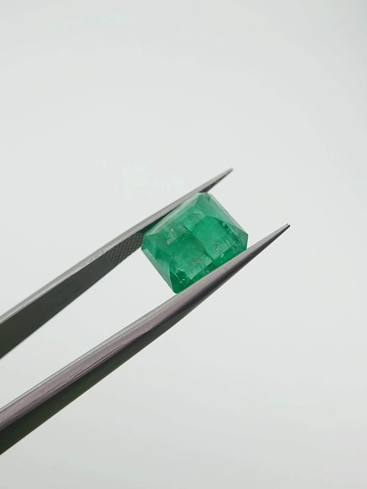 5.75ct Natural Emerald From Panjshir Valley Afghanistan — view 2