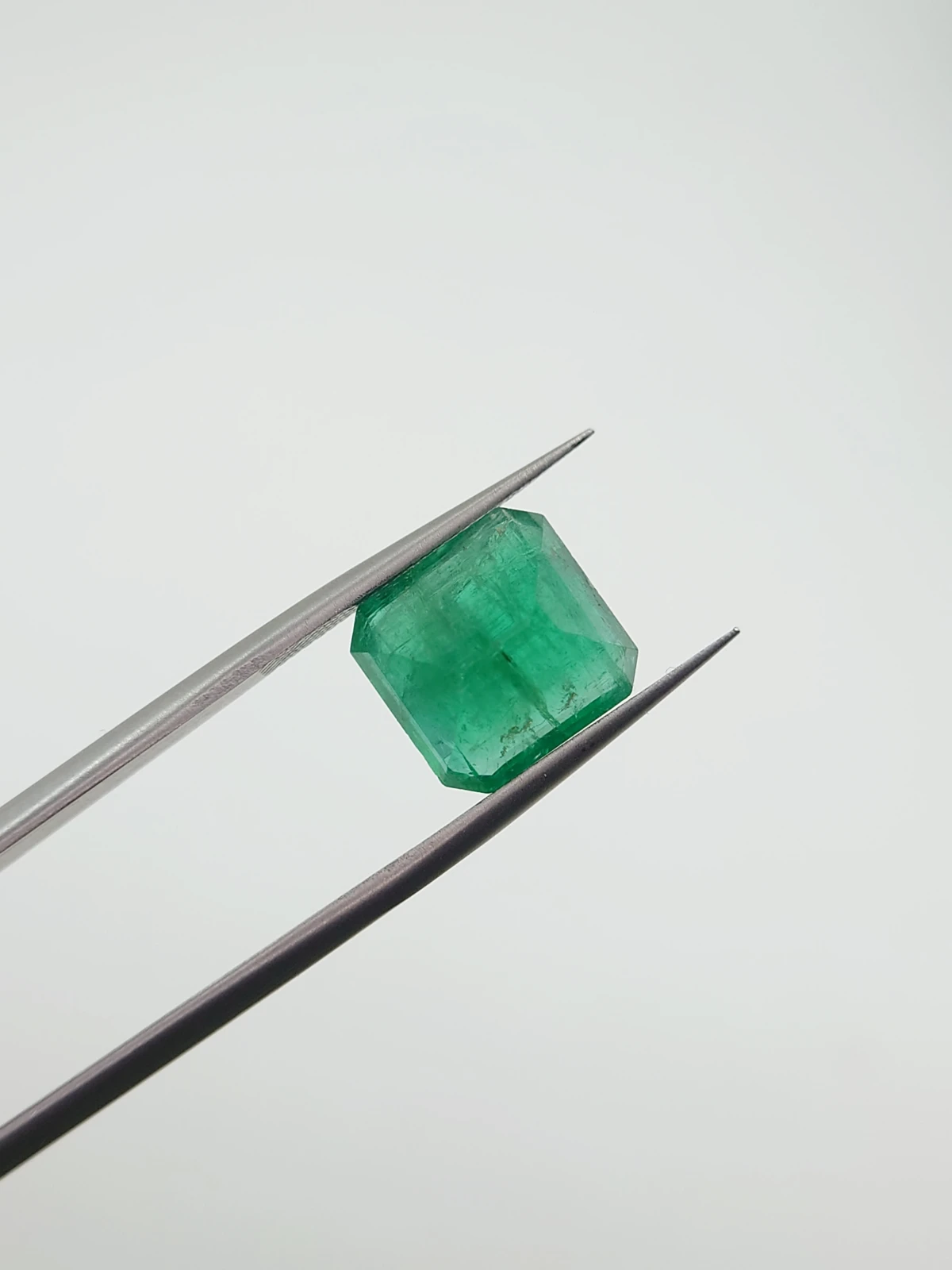 5.75ct Natural Emerald From Panjshir Valley Afghanistan — view 3