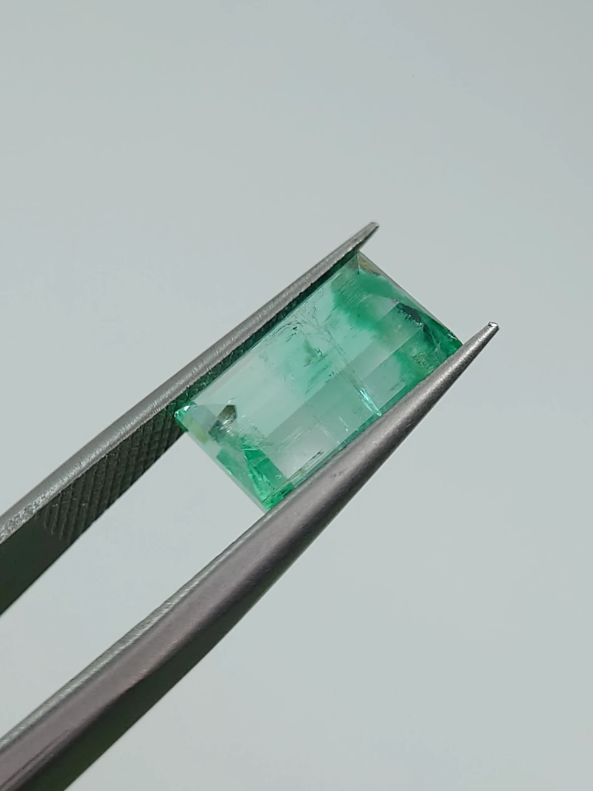 3.70ct Natural Emerald From Panjshir Valley Afghanistan — view 4