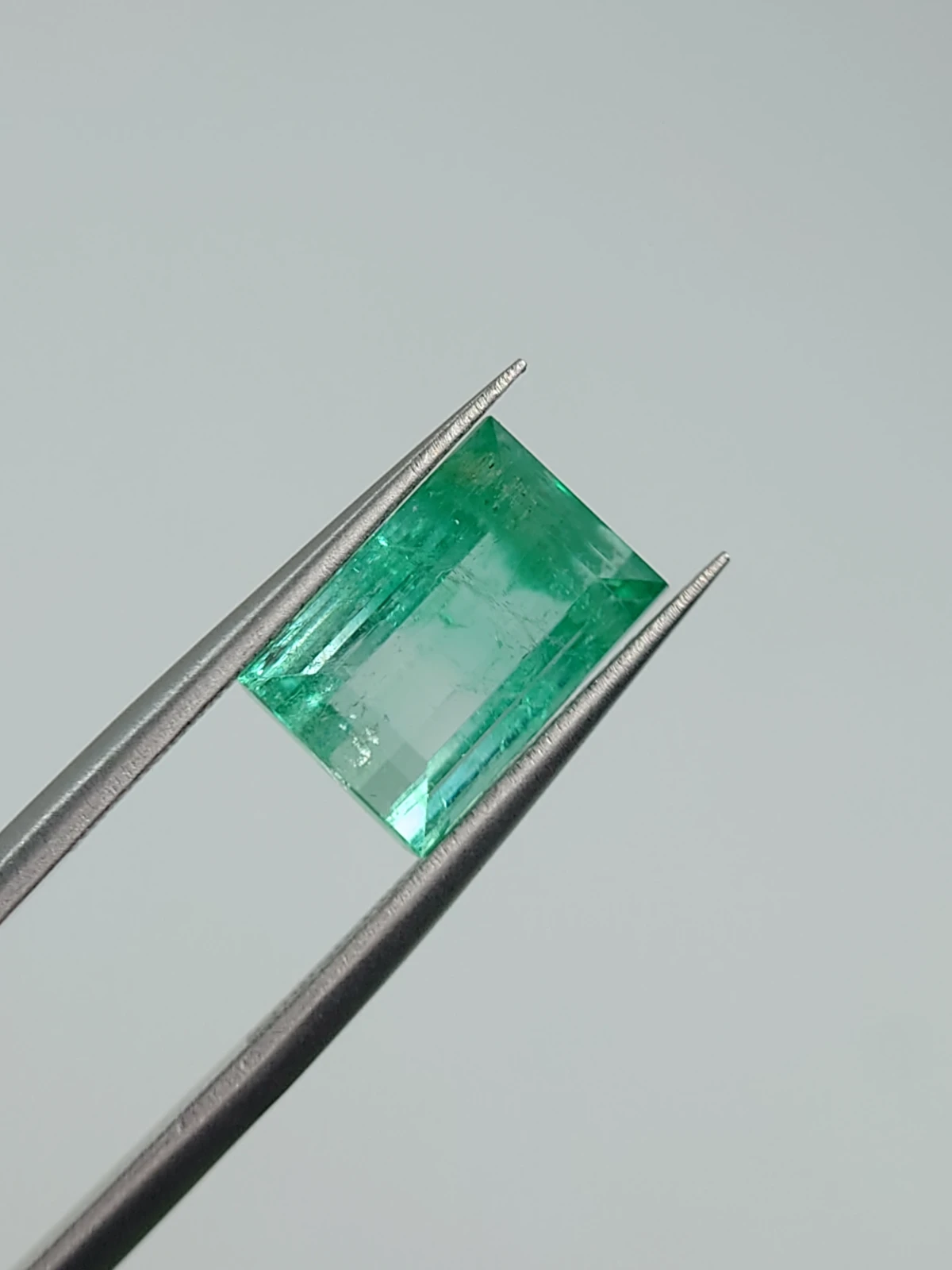 3.70ct Natural Emerald From Panjshir Valley Afghanistan — view 6