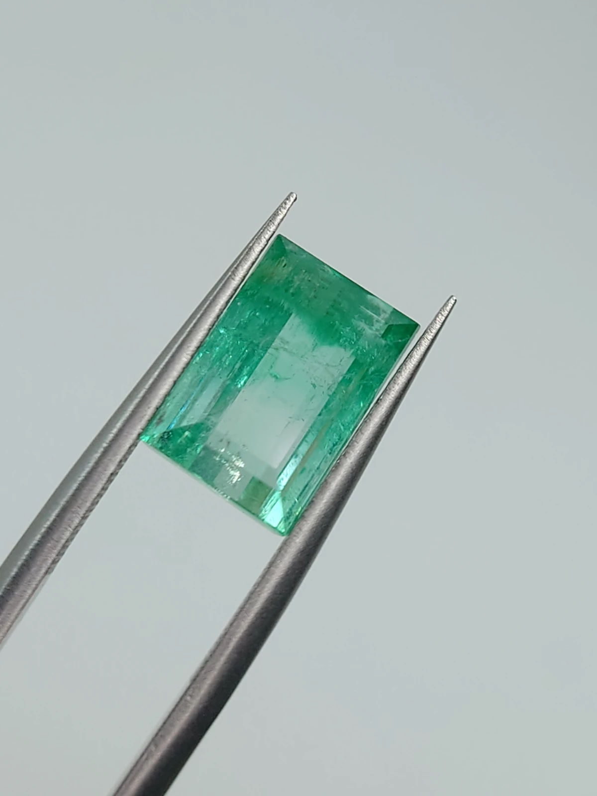 3.70ct Natural Emerald From Panjshir Valley Afghanistan — view 5