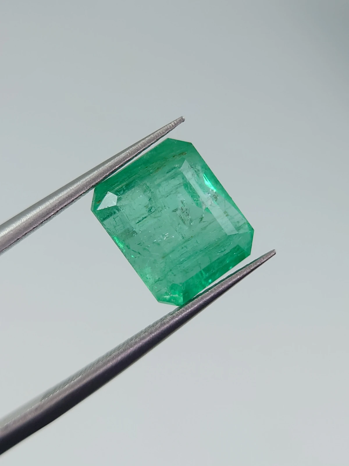 5.14ct Natural Emerald From Panjshir Valley Afghanistan — view 5