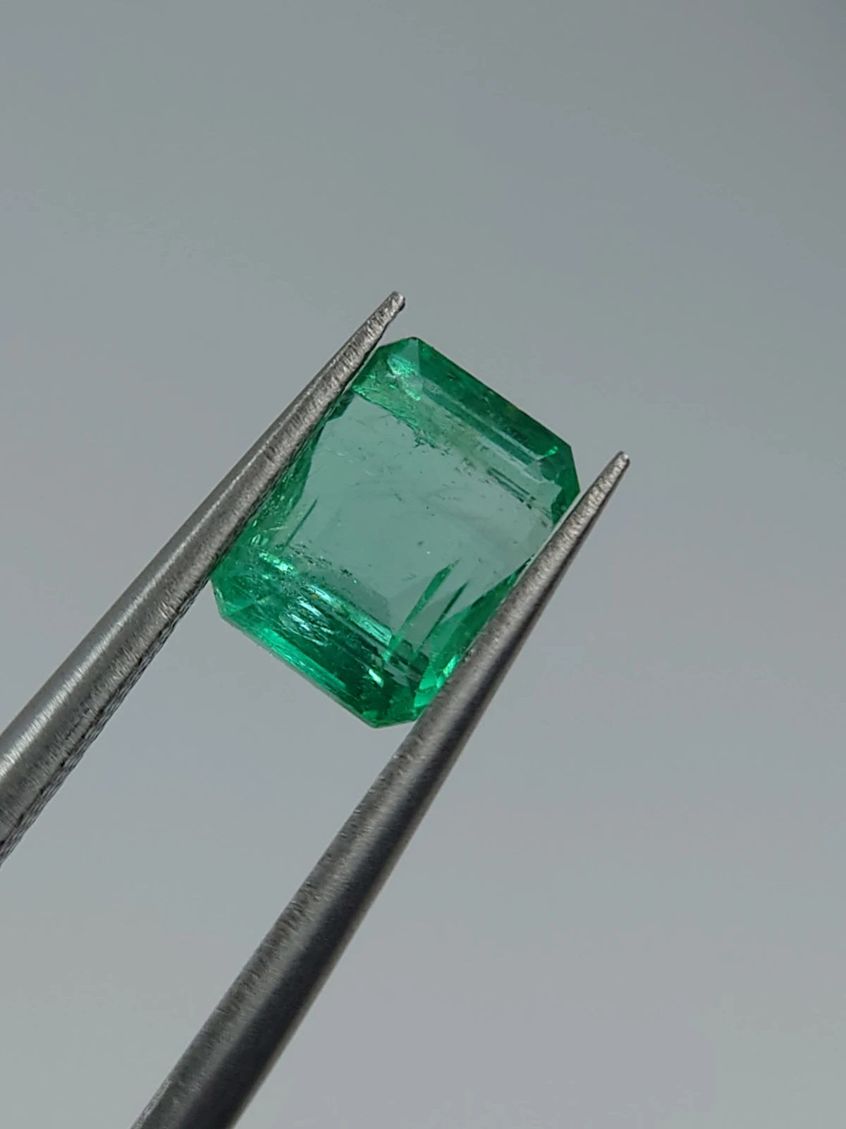1.59ct Natural Emerald From Panjshir Valley Afghanistan — view 1