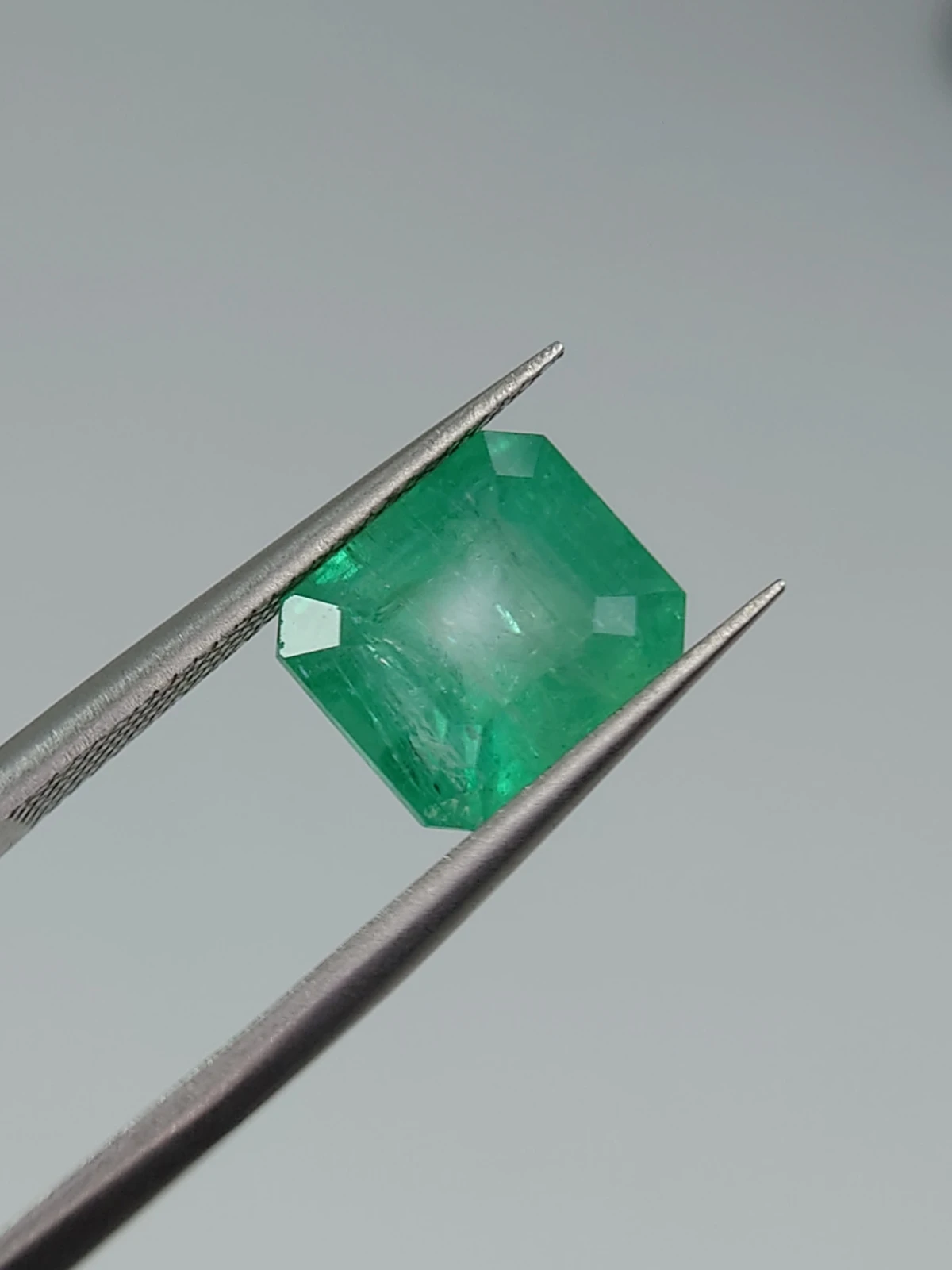 4.06ct Natural Emerald From Panjshir Valley Afghanistan — view 5