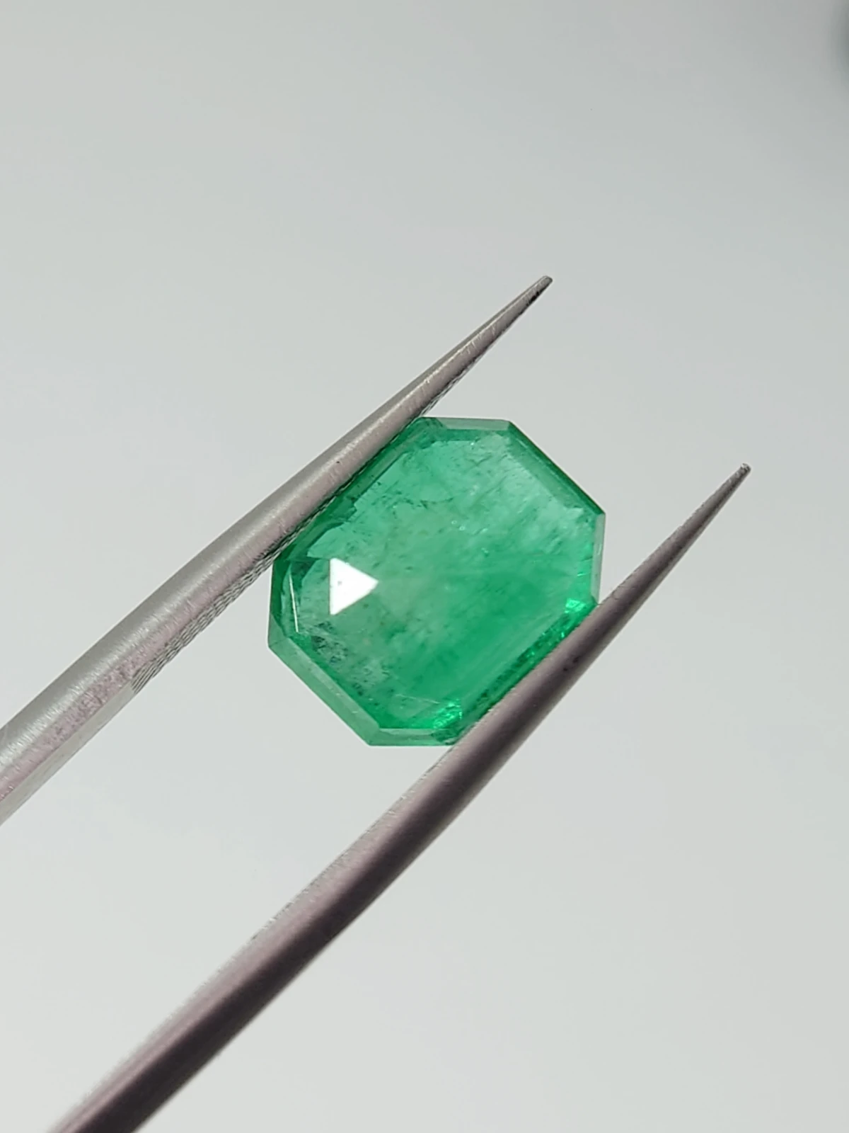 3.79ct Natural Emerald From Panjshir Valley Afghanistan — view 2