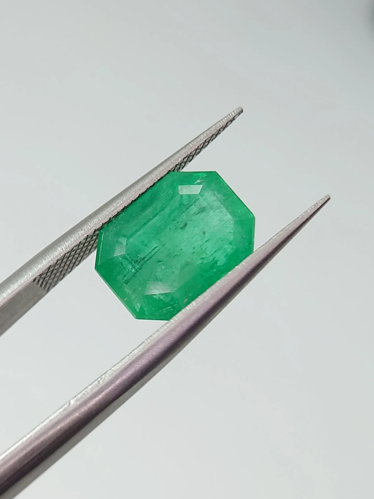 3.79ct Natural Emerald From Panjshir Valley Afghanistan — view 3